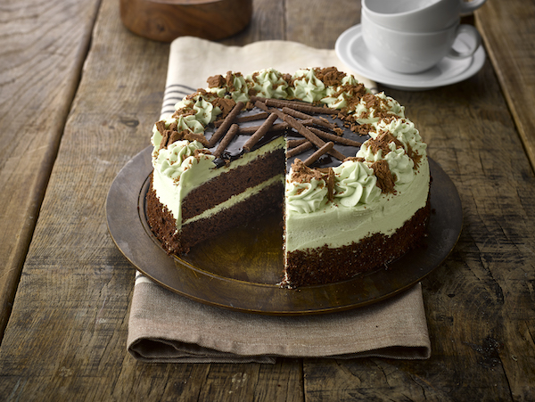 C16968 GF Mint Choc Chip Cake Full Slice. Available from MKG Foods, your foodservice partner in the Midlands.