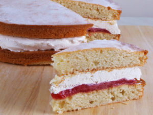 C23335 - Vegan Victoria Sponge - Pre-cut. Available from MKG Foods, your foodservice partner in the Midlands.