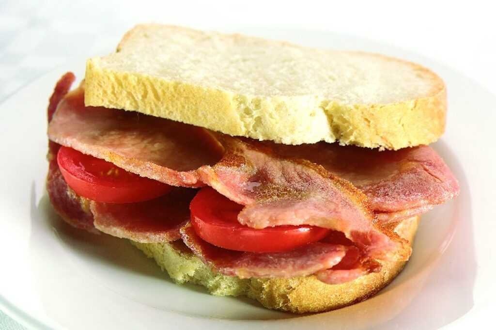 C12159 - RINDLESS BACK BACON x 2.25kg