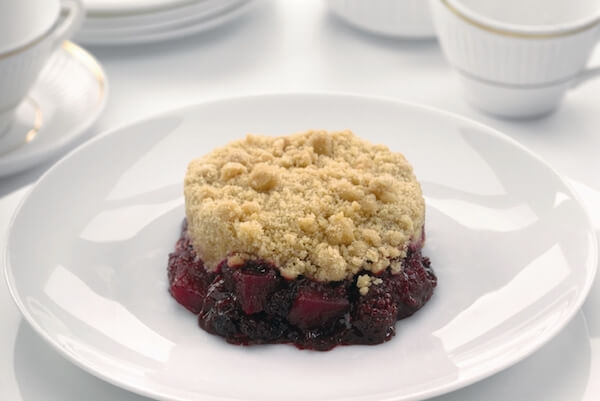 C331 - Individual Apple and Blackberry Crumble