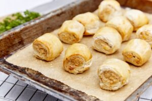 C19925 - Unbaked-Vegan Sausage Rolls 15g. Available from MKG Foods, your foodservice partner.