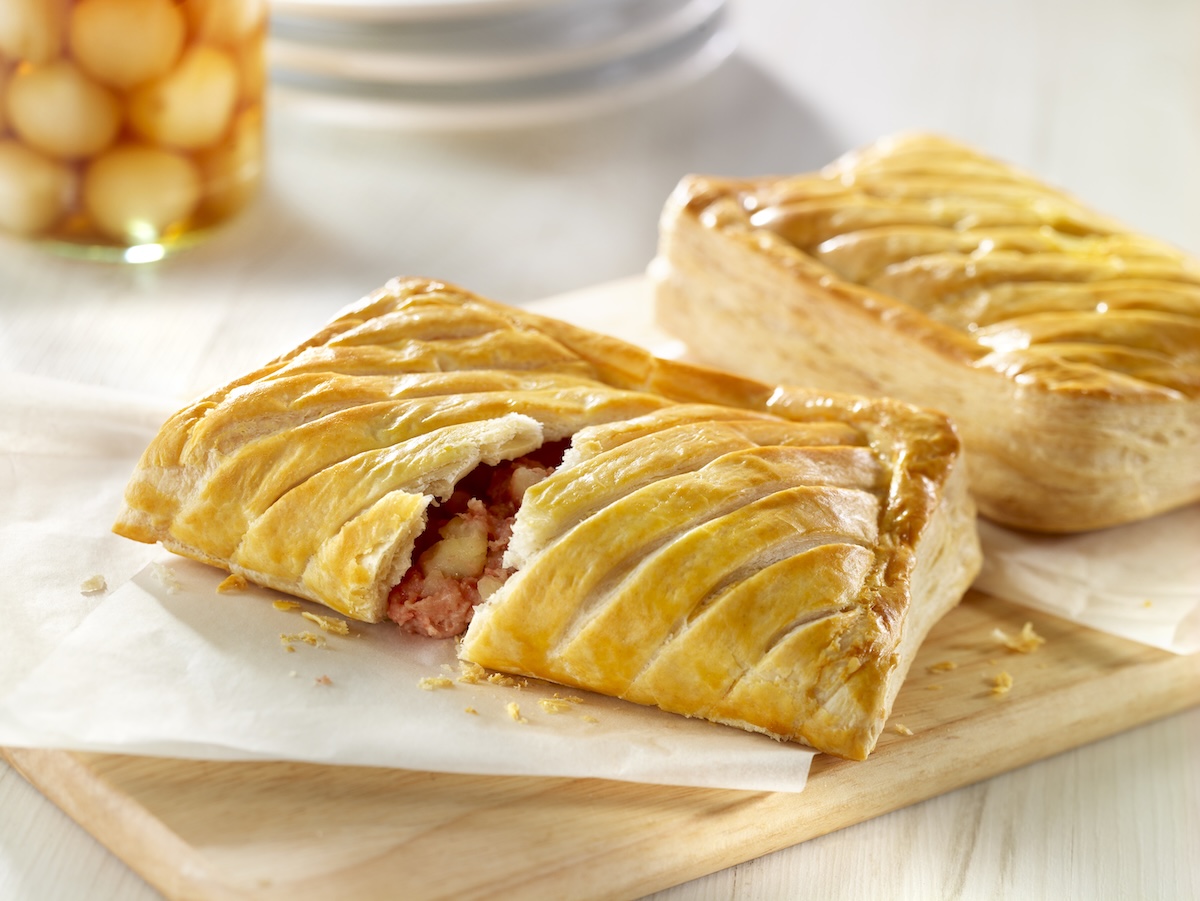 C13147 - Unbaked Pot & Corned Beef Pasty x36. Available from MKG Foods, your foodservice partner.